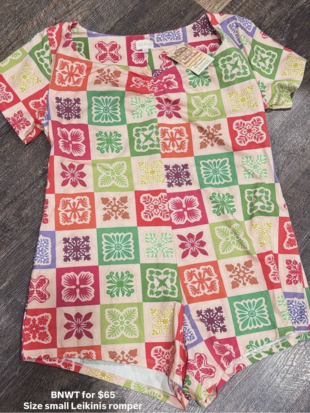 Leikinis Colorful Tile Print Romper